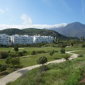 valle-romano-golf-resort-capitolio-estepona.1costadelsol.com/